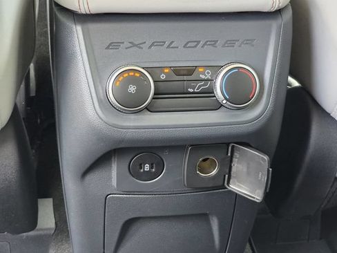Certified 2026 Ford Explorer Active w/ Active Comfort Package RWD image 21