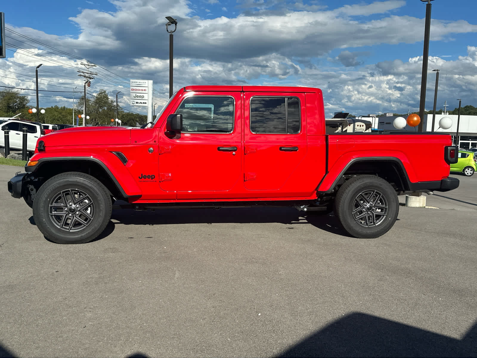 New 2025 Jeep Gladiator Sport AWD/4WD image 7