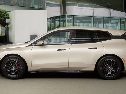 New 2026 BMW iX xDrive60 image 31