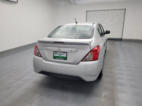 Used 2018 Nissan Versa S Plus FWD image 7