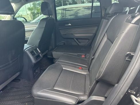 Used 2023 Volkswagen Atlas SEL AWD/4WD image 5