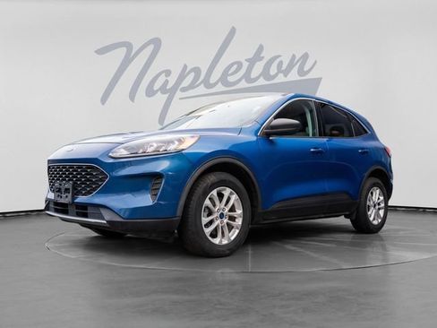 Used 2022 Ford Escape SE AWD/4WD image 3