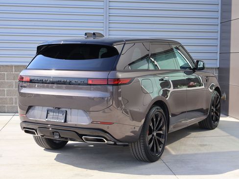 Used 2025 Land Rover Range Rover Sport Dynamic SE AWD/4WD image 7