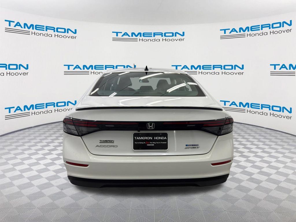 Used 2023 Honda Accord Sport image 4