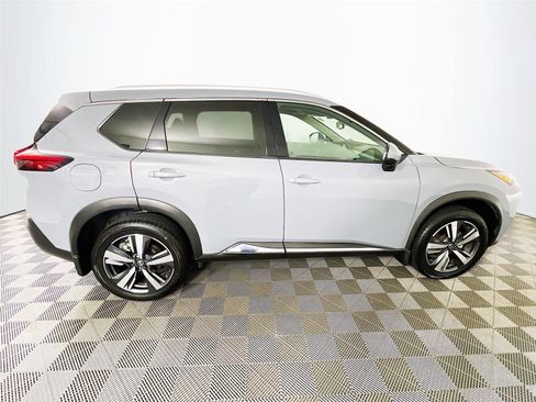 Used 2021 Nissan Rogue SL w/ Premium Package AWD/4WD image 10