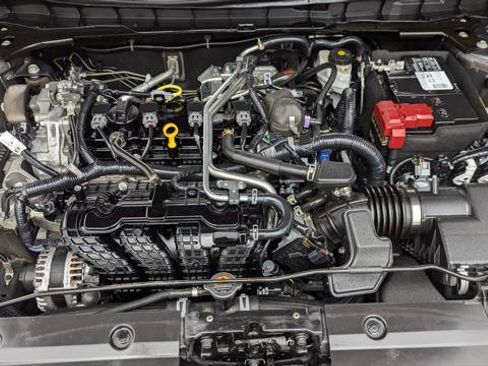 Used 2024 Nissan Altima 2.5 SV image 31