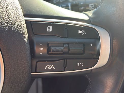 Used 2024 Kia Sportage EX FWD image 37