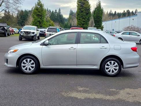 Used 2011 Toyota Corolla LE image 8