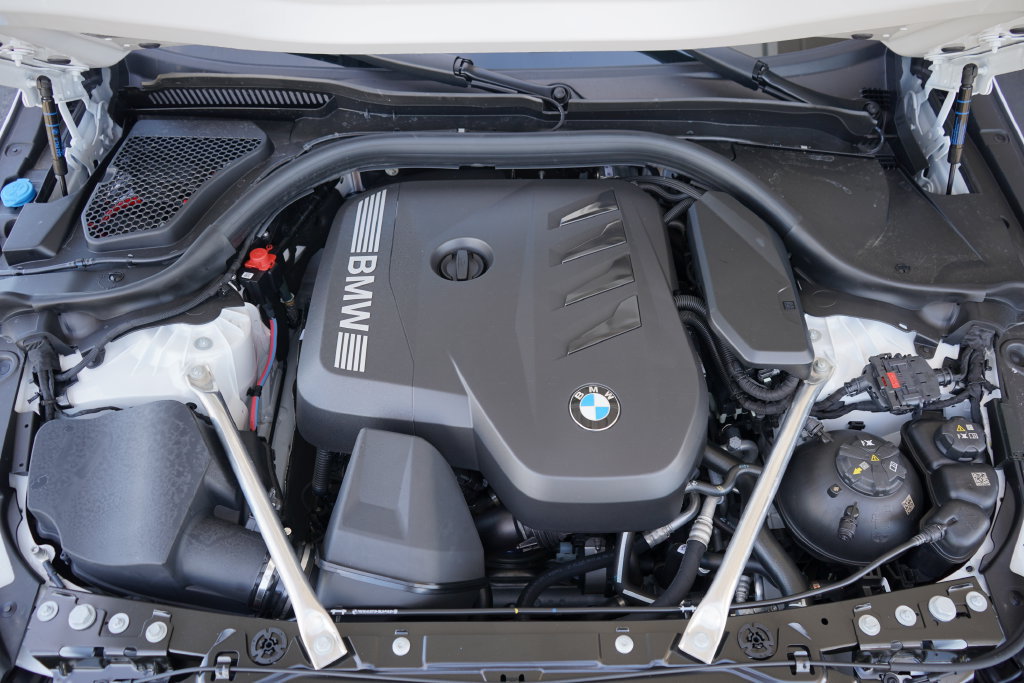 Used 2026 BMW 530i w/ Convenience Package RWD image 21
