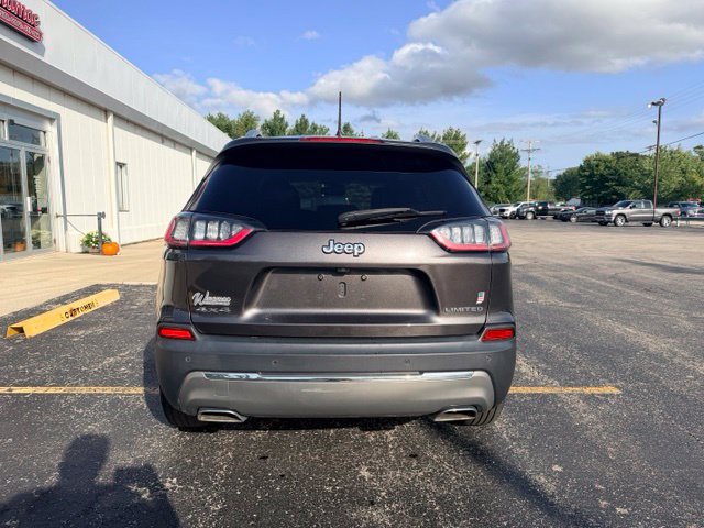 Used 2019 Jeep Cherokee Limited w/ Luxury Group AWD/4WD image 8