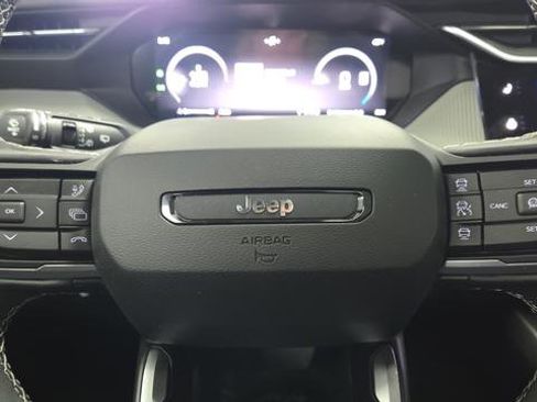 New 2026 Jeep Cherokee Limited image 16