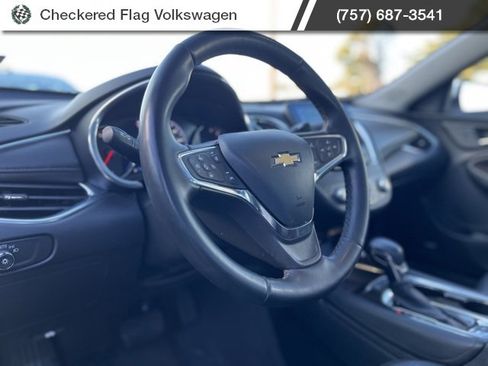 Used 2024 Chevrolet Malibu LT image 18