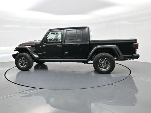 New 2025 Jeep Gladiator Mojave image 10
