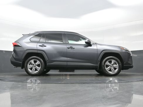 Used 2022 Toyota RAV4 XLE w/ Convenience Package AWD/4WD image 34