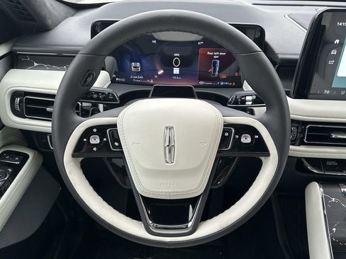 New 2026 Lincoln Aviator Black Label w/ Dynamic Handling Package image 23