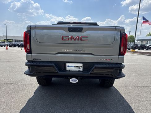 New 2026 GMC Sierra 1500 AT4X AWD/4WD image 9