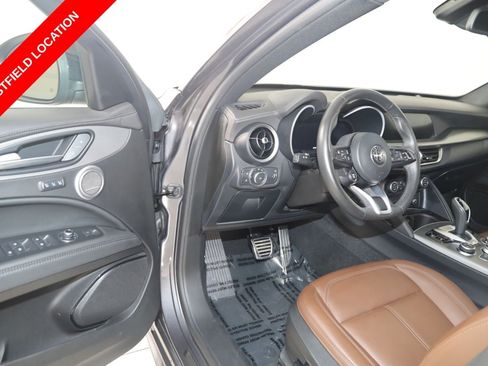 Used 2024 Alfa Romeo Stelvio Ti AWD/4WD image 49