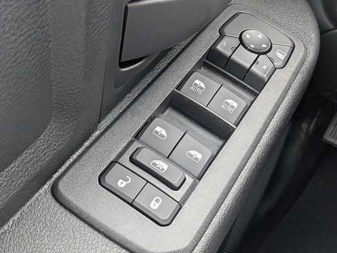 New 2026 RAM 3500 Tradesman AWD/4WD image 21