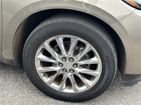 Used 2020 Buick Enclave Essence w/ Sound and Sites Package image 5