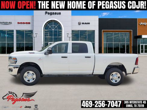 New 2026 RAM 2500 Tradesman AWD/4WD image 3