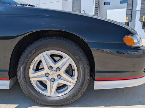 Used 2002 Chevrolet Monte Carlo SS w/ Pace Car Replica Pkg FWD image 39