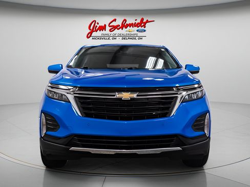 Used 2024 Chevrolet Equinox LT w/ LPO, Floor Liner Package FWD image 2