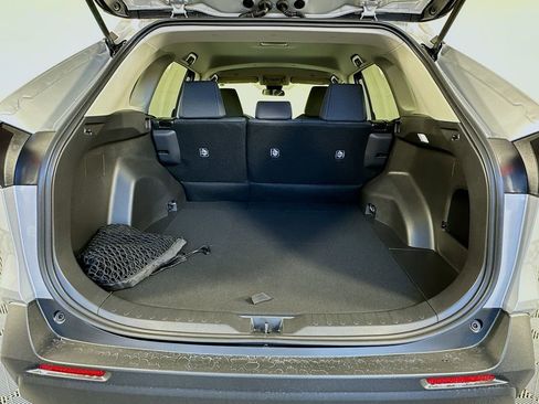 Used 2025 Toyota RAV4 LE image 25