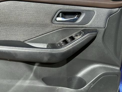 Used 2022 Nissan Rogue SV AWD/4WD image 24