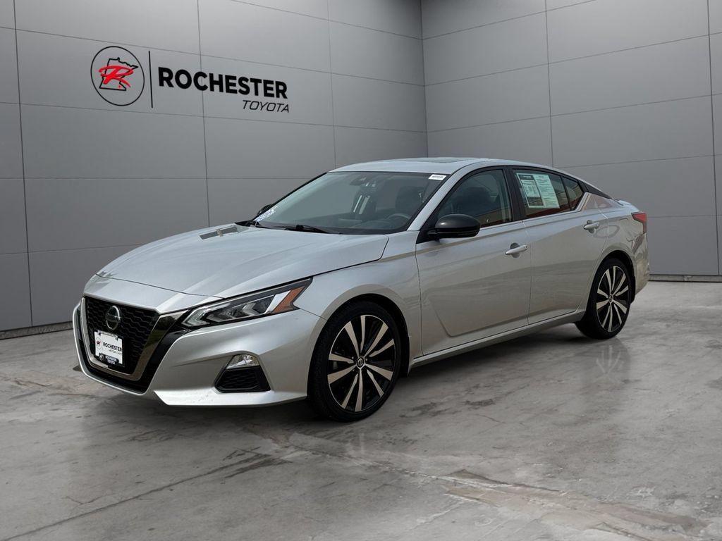 Used 2021 Nissan Altima 2.5 SR w/ SR Premium Package FWD image 7