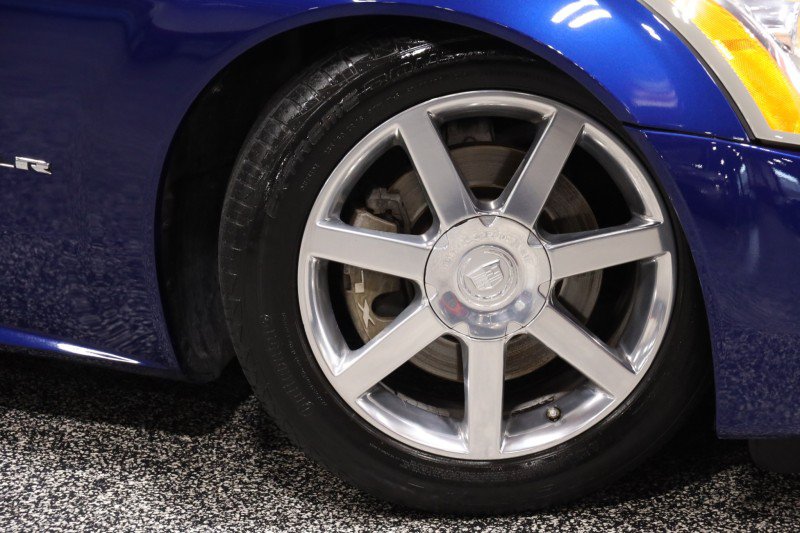 Used 2006 Cadillac XLR RWD image 4