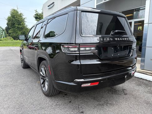 Certified 2025 Jeep Grand Wagoneer Series II Obsidian w/ Quick Order Packagew 28T AWD/4WD image 9