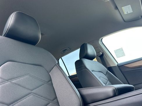 New 2026 Volkswagen Atlas SE image 16