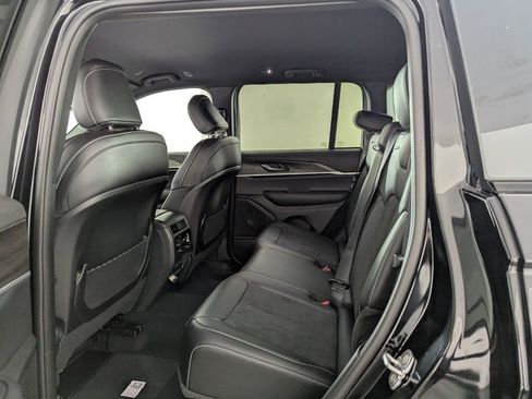 New 2026 Jeep Grand Cherokee Altitude RWD image 25