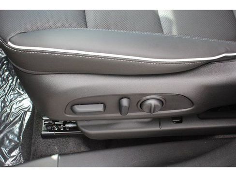 New 2026 Buick Encore GX Avenir w/ Avenir Technology Package AWD/4WD image 20