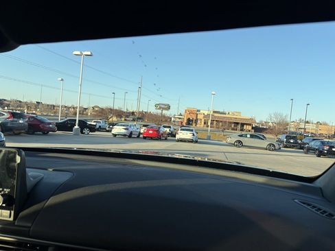 Used 2025 Honda Pilot Sport image 29