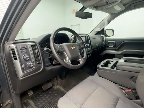 Used 2018 Chevrolet Silverado 1500 LT w/ All Star Edition image 4