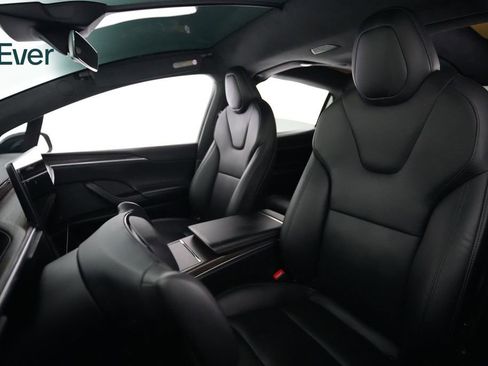 Used 2023 Tesla Model X AWD/4WD image 4
