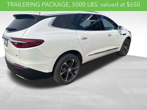 Used 2020 Buick Enclave Essence w/ Sport Touring Edition image 8