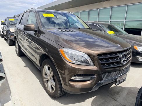 Used 2015 Mercedes-Benz ML 350 4MATIC image 2