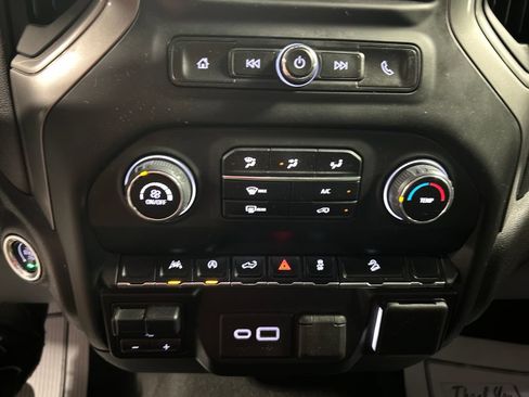 Used 2024 Chevrolet Silverado 1500 Custom Trail Boss AWD/4WD image 19