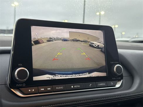 Certified 2023 Nissan Rogue S image 17