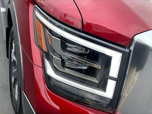Used 2024 Nissan Titan Platinum Reserve w/ Moonroof Package image 31
