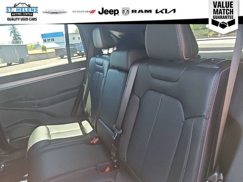 Used 2024 Jeep Wagoneer Limited AWD/4WD image 21