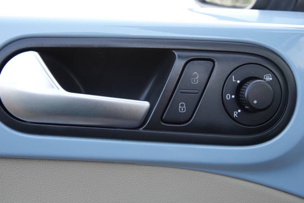 Used 2014 Volkswagen Beetle TDI FWD image 87
