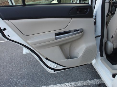 Used 2016 Subaru Impreza 2.0i image 14