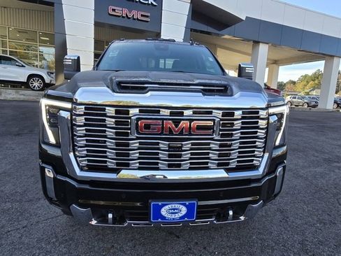 New 2025 GMC Sierra 2500 Denali w/ Denali Reserve Package image 8
