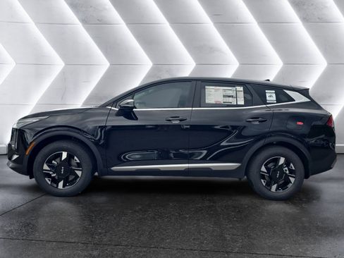 New 2026 Kia Sportage LX w/ LX Convenience Package AWD/4WD image 2
