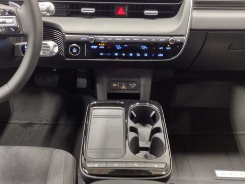 Certified 2026 Hyundai Ioniq 5 SE RWD image 36