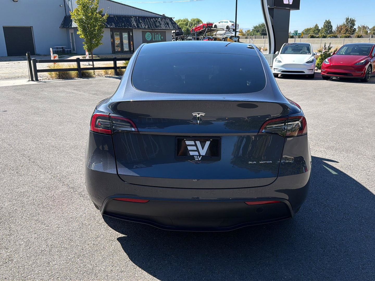 Used 2023 Tesla Model Y Long Range AWD/4WD image 6