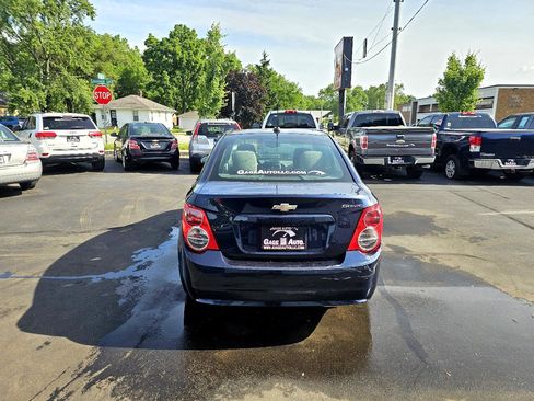 Used 2015 Chevrolet Sonic LS image 8